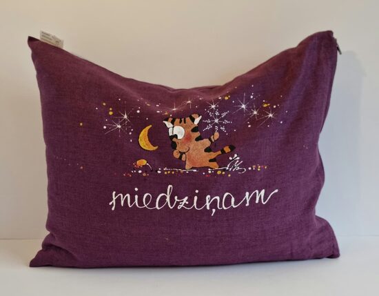 GRIĶU SPILVENS  3  MIEDZIŅAM* PLŪMJU KRĀSĀ AR KAĶI 